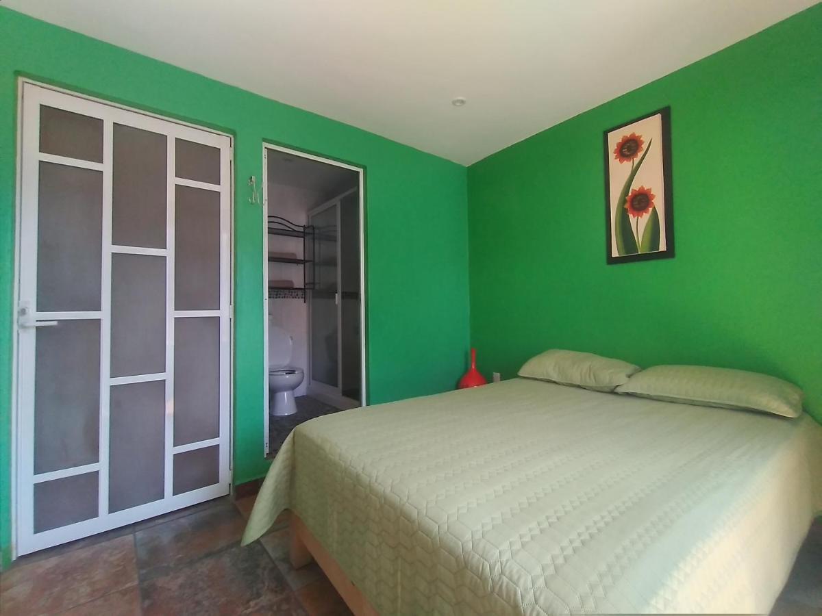 Hospedaje Casa Verde Tepoztlan Ngoại thất bức ảnh