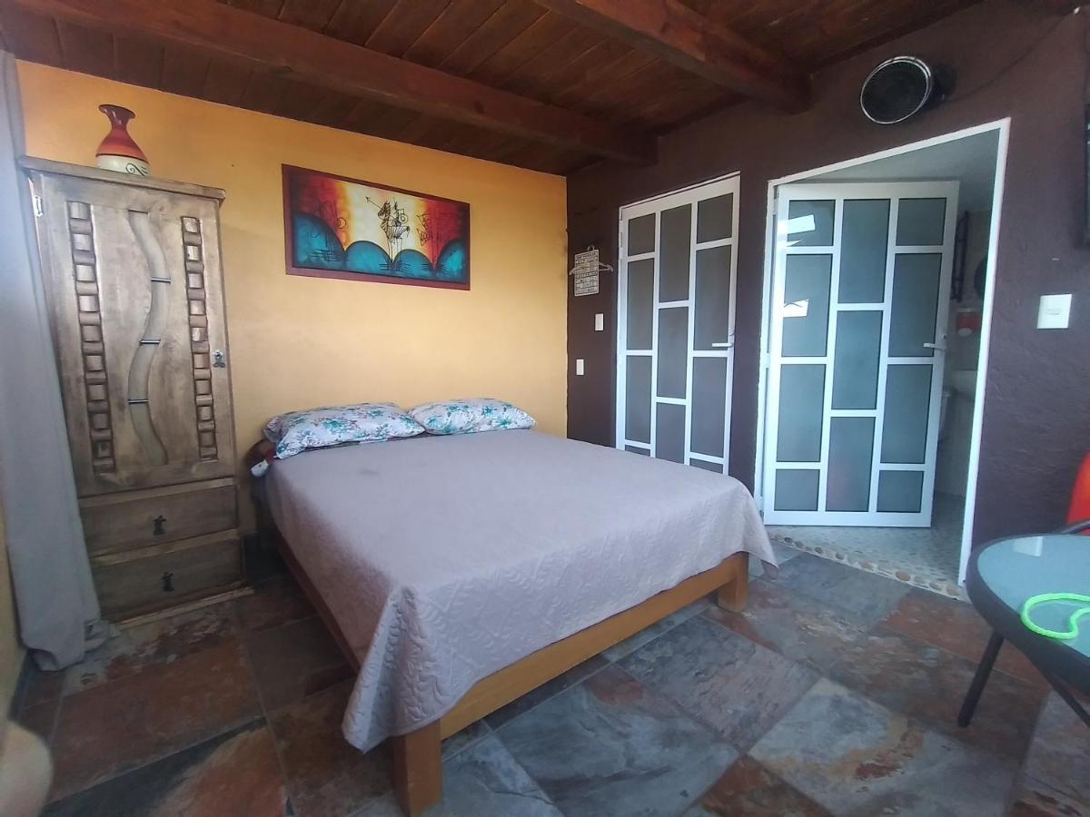 Hospedaje Casa Verde Tepoztlan Ngoại thất bức ảnh